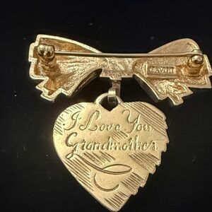 Avon Gold Bow Brooch with Dangling Heart Charm‎ I love you grandmother